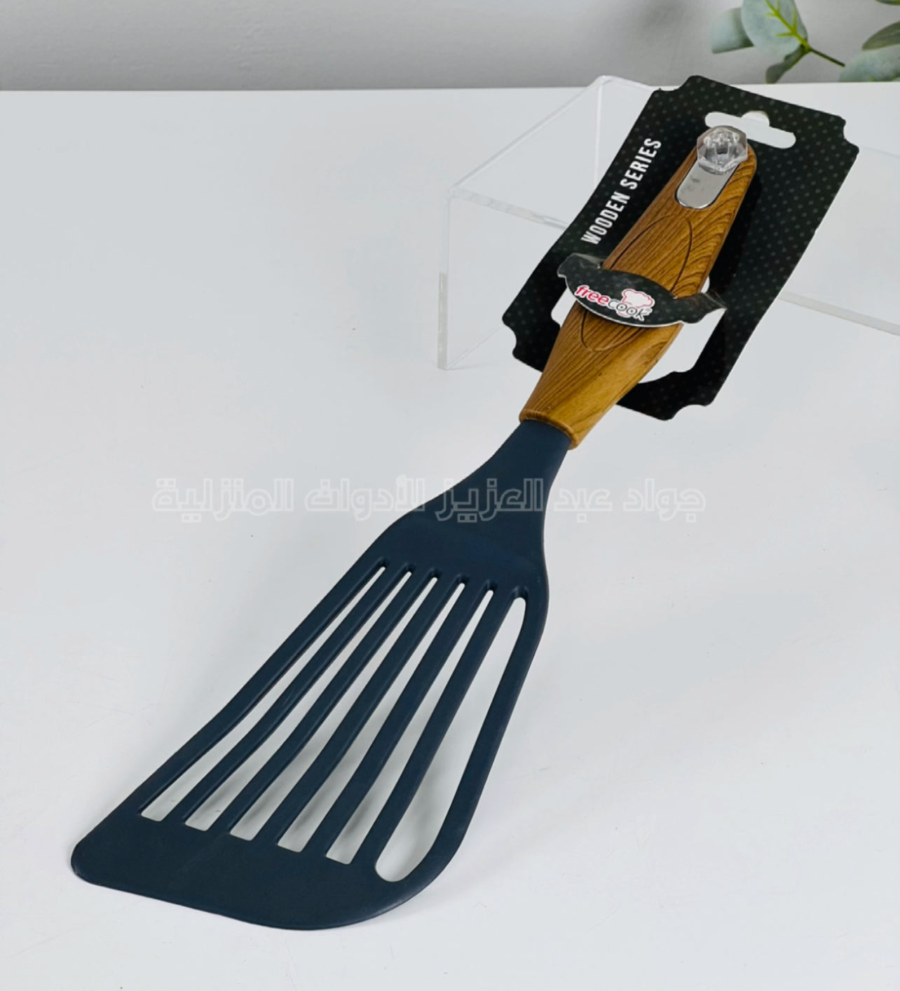 مغرفة بلاستيك