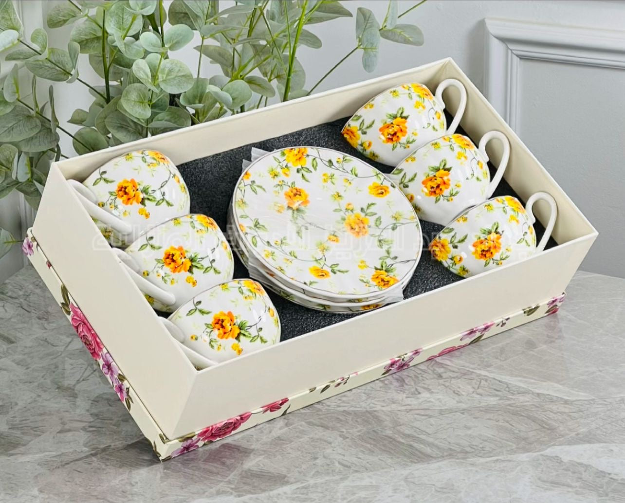 فناجين شاي