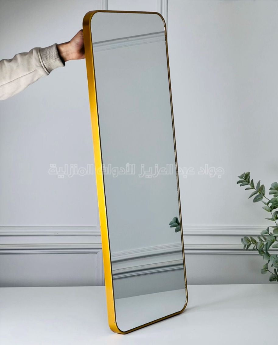 مراة تعليق اطار بلاستيك